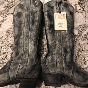 NWT size 7.5 18” tall cowgirl boots